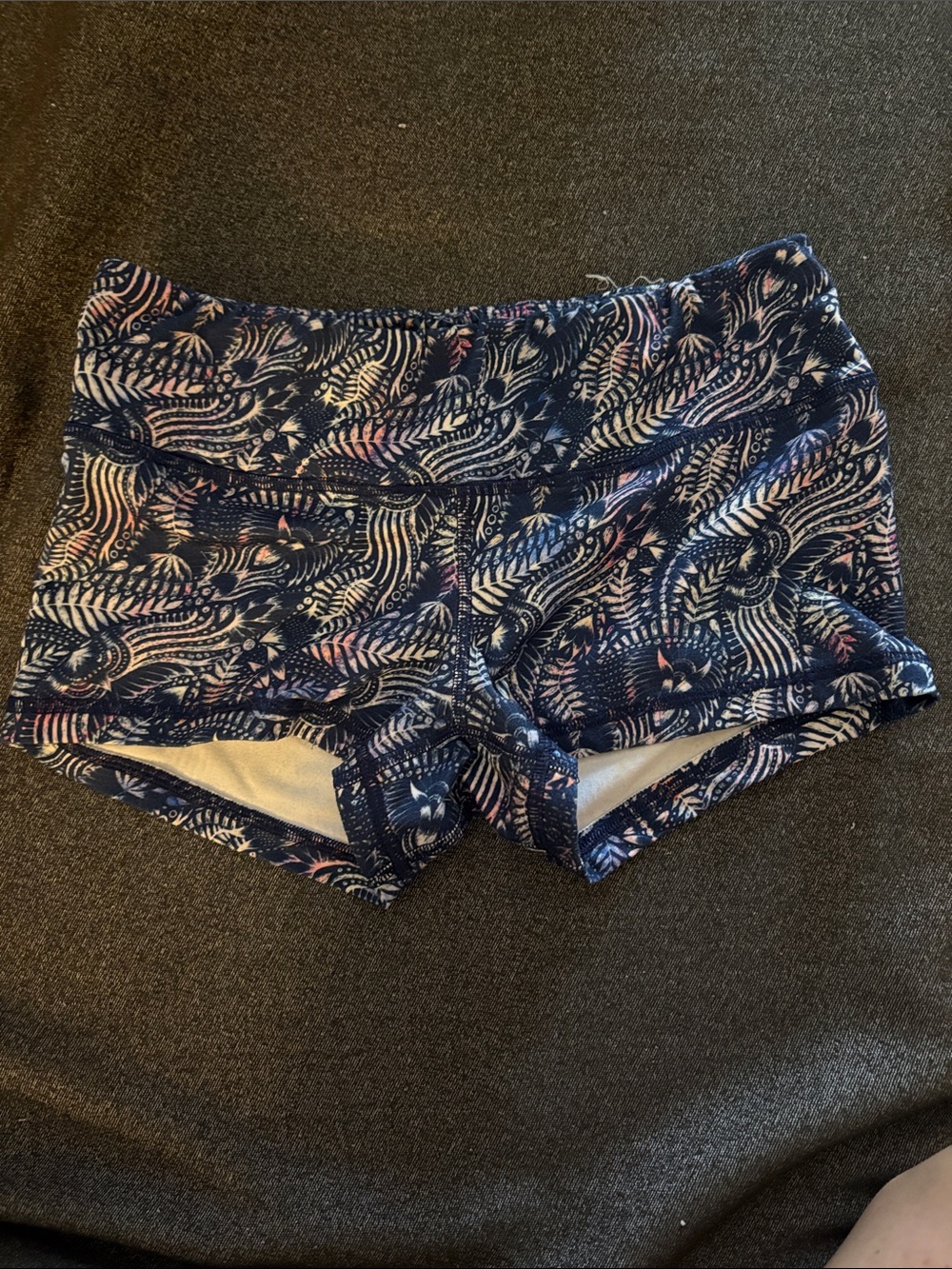 Fleo workout shorts